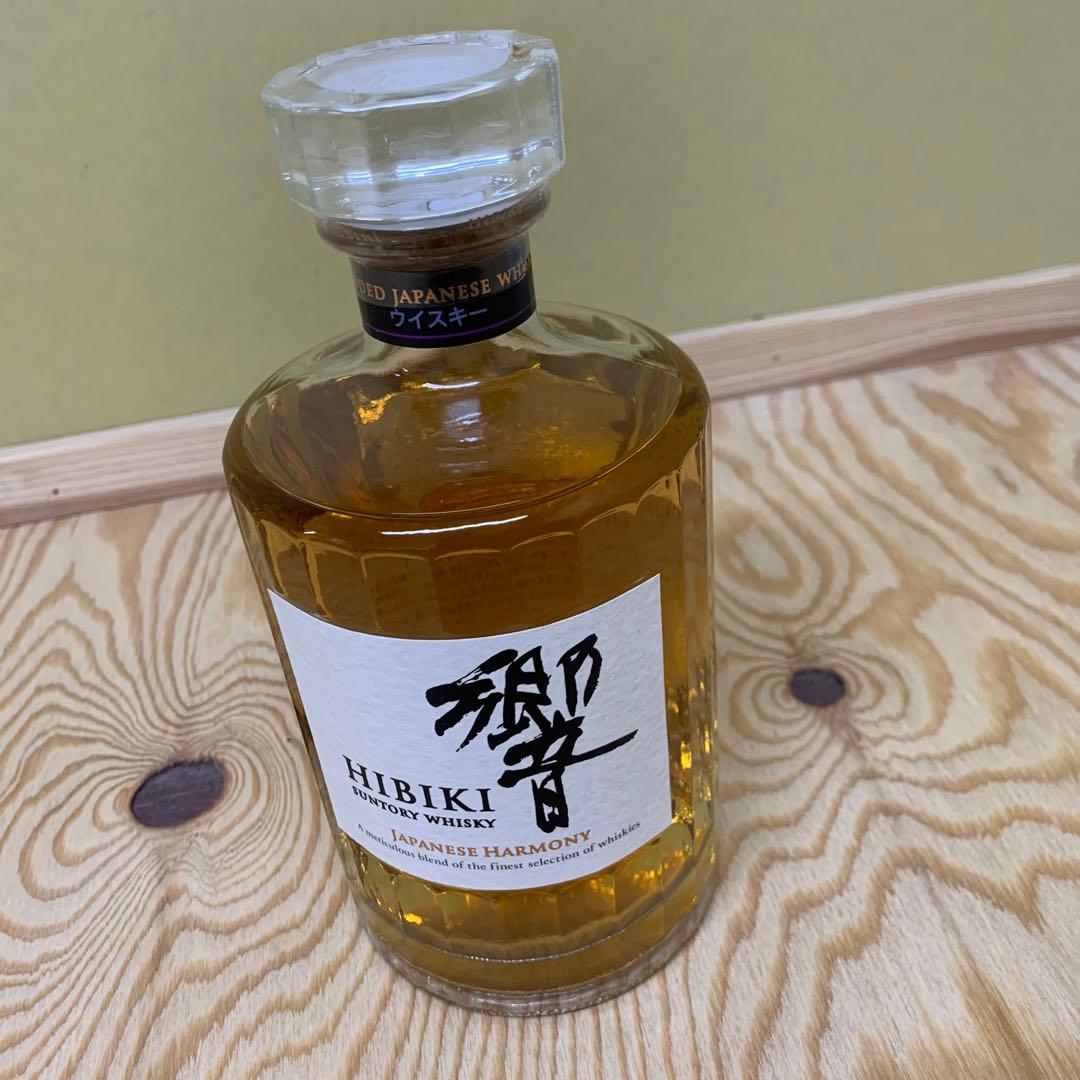 HIBIKI JAPANESE HARMONY 700ml 箱無し　明日まで。