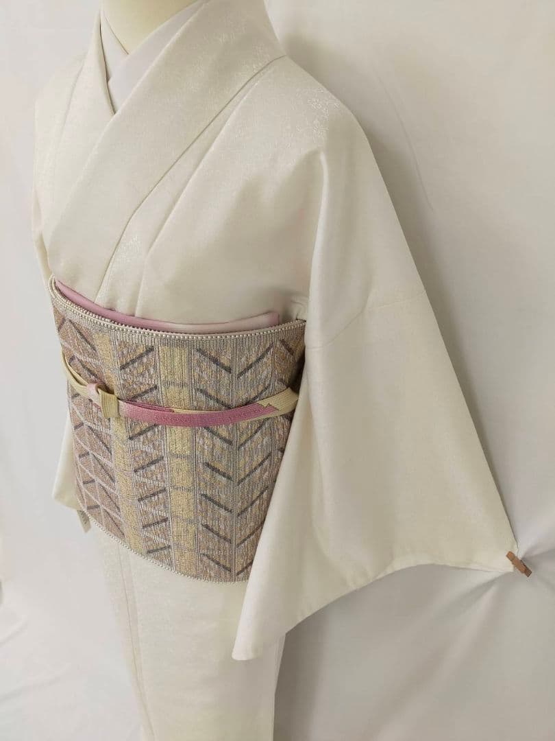 売約済み★★新品未使用　洗える紋意匠色無地(ポリ100%)Lサイズ★★