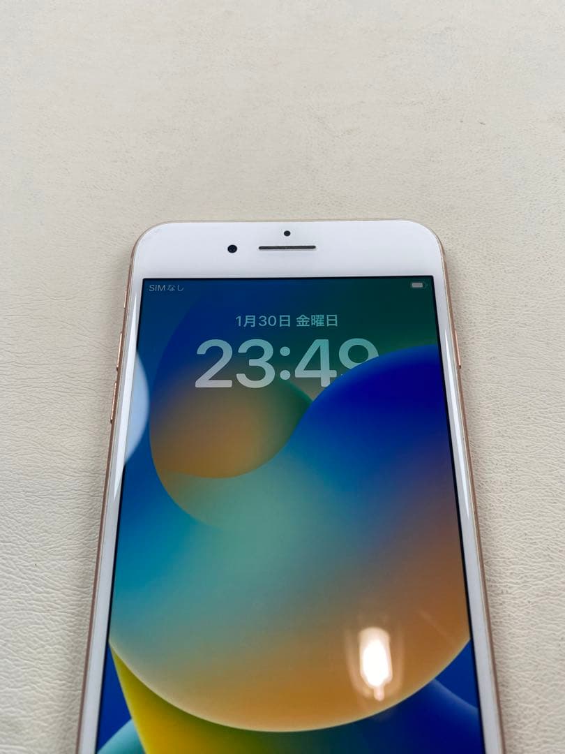 iPhone8 プラス　SIMフリー