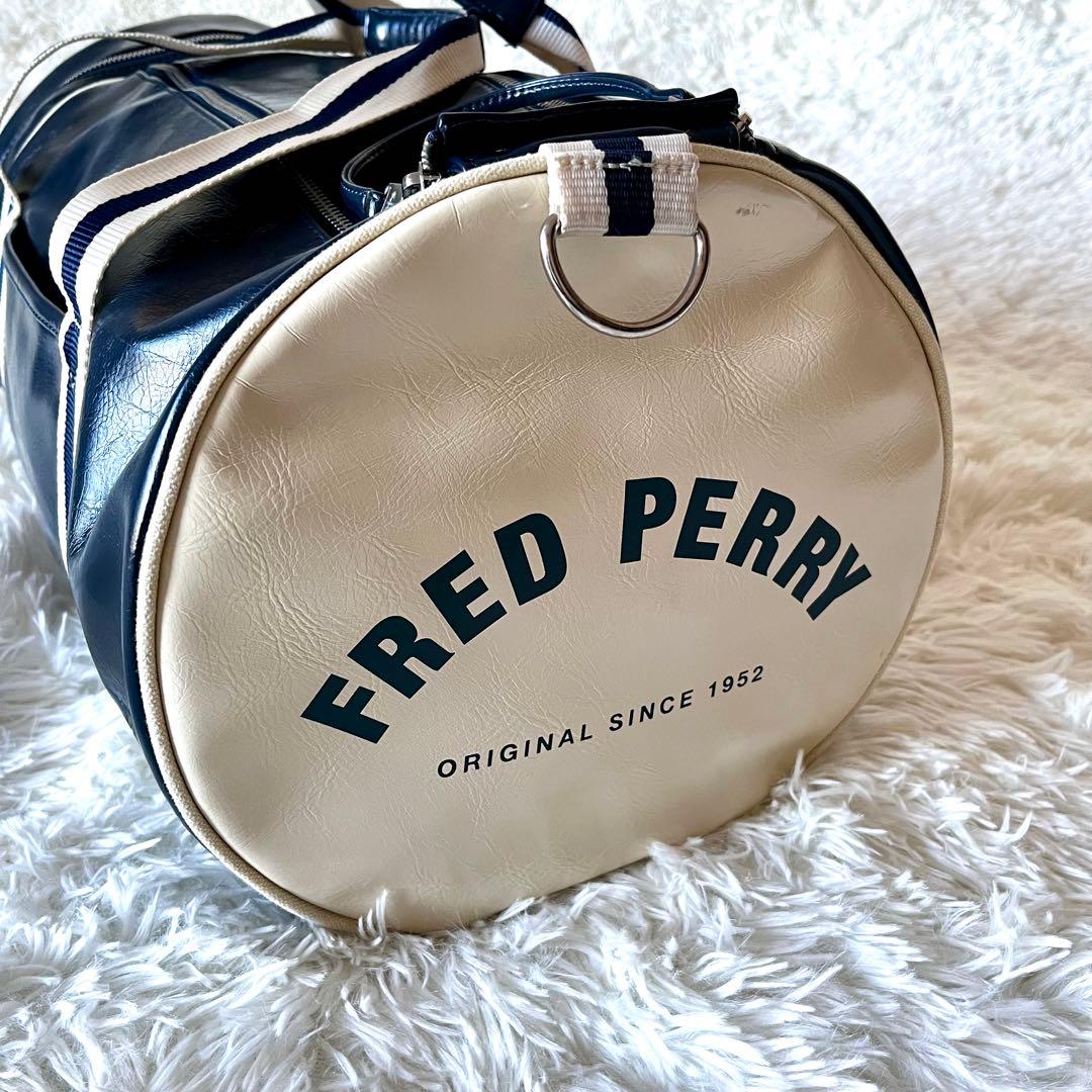 FRED PERRY フレッドペリー ボストンバッグ ドラムバッグ ネイビー