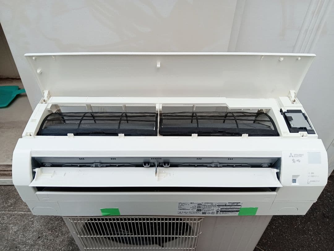 三菱 ルームエアコン 冷暖房機能 ホワイトMSZ-GE2221-W・2022年製