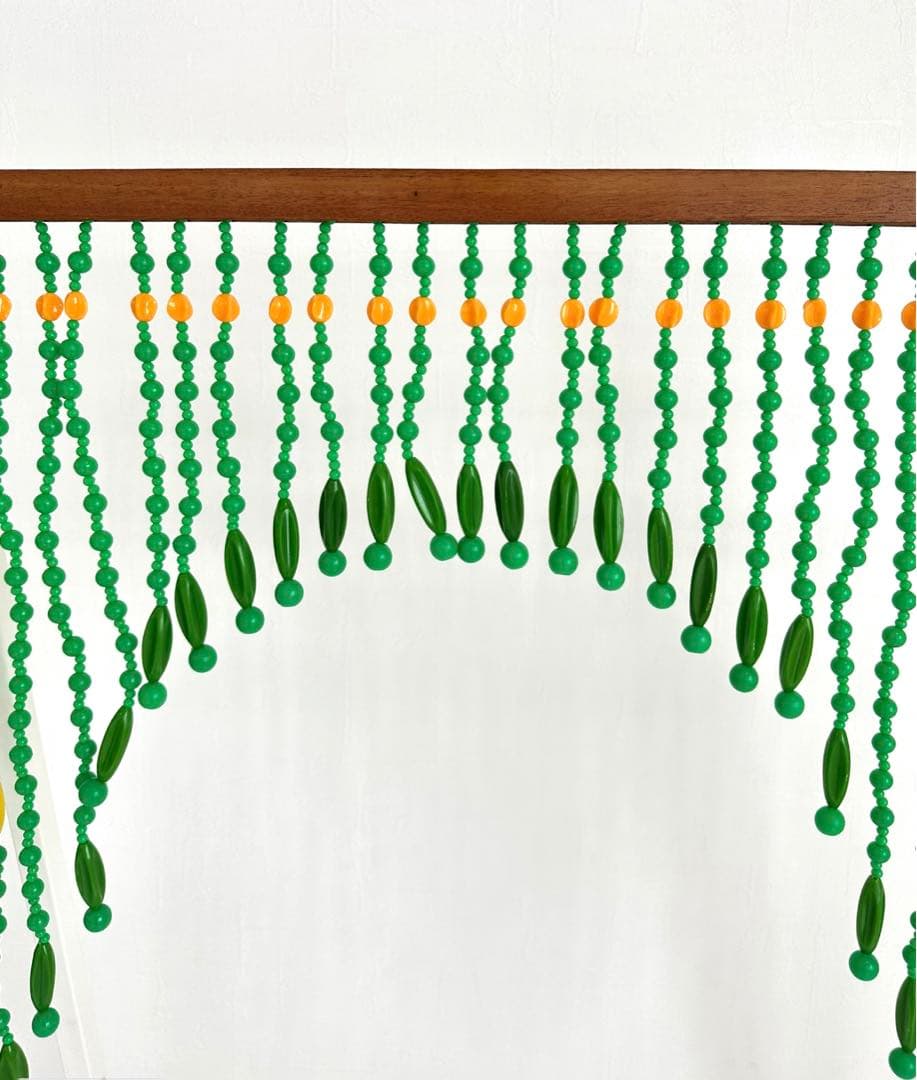 レトロポップ　ビーズカーテン　ビーズのれん　珠のれん　緑　昭和レトロ