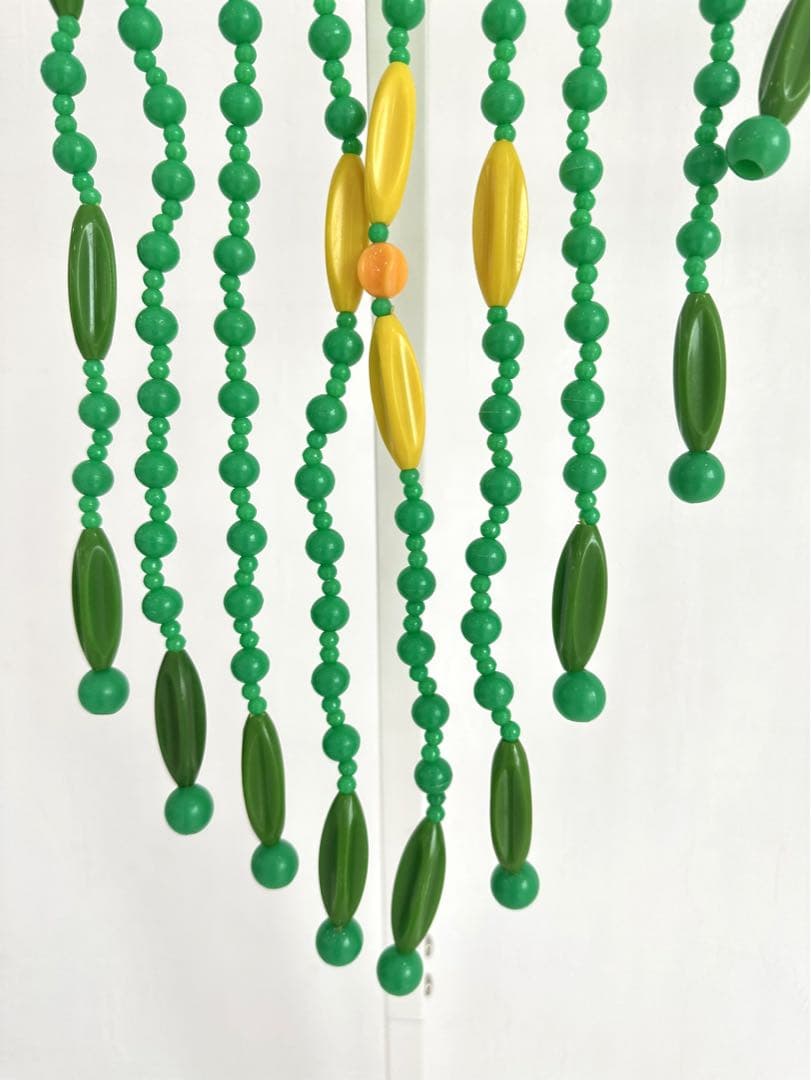 レトロポップ　ビーズカーテン　ビーズのれん　珠のれん　緑　昭和レトロ