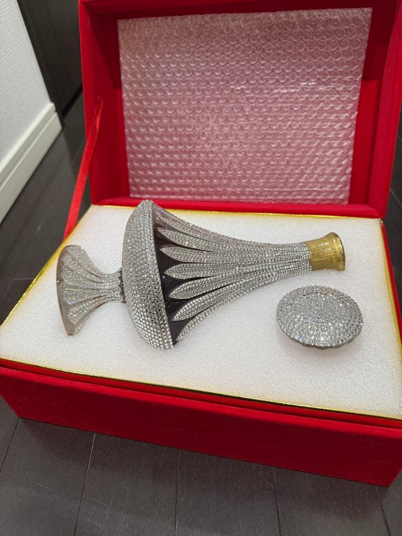 クラウンバイン　 トラディションスタイル ブランデー シルバー替栓箱付　未開封