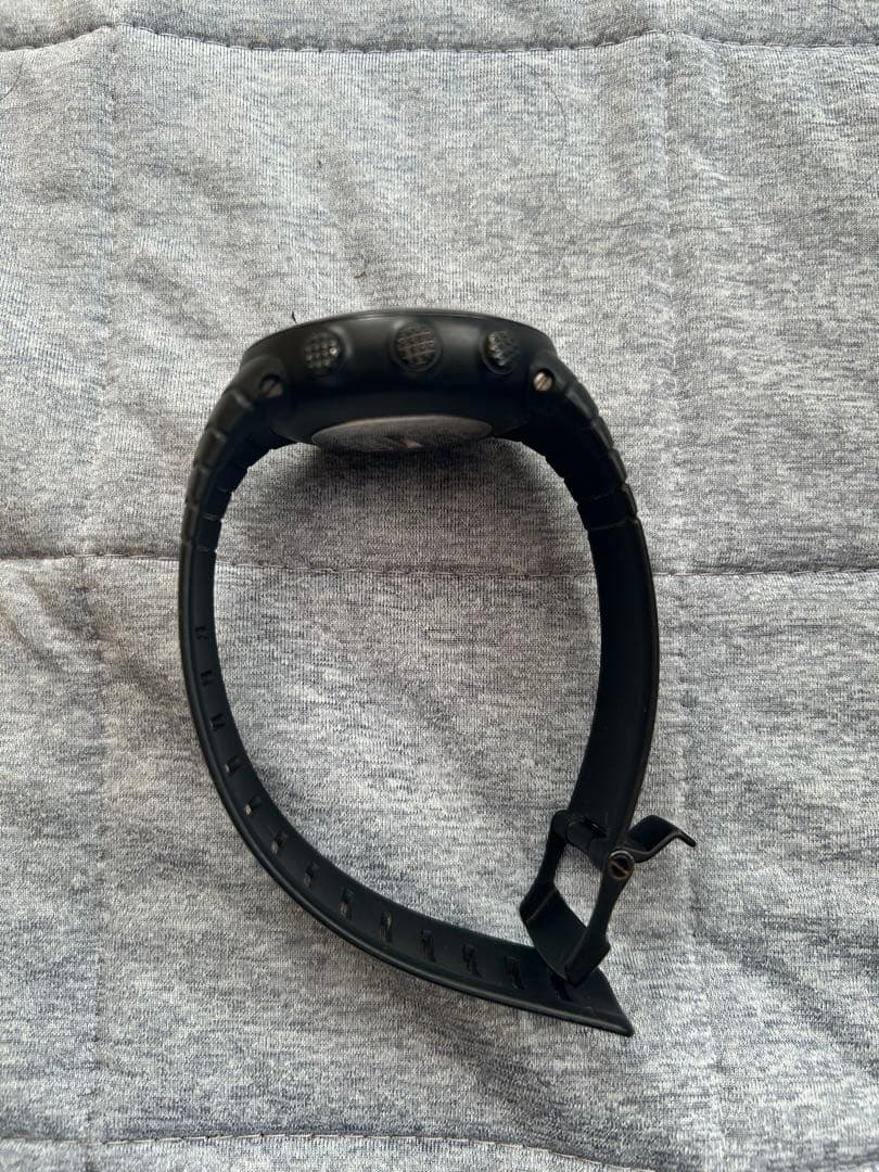 最終値下げSUUNTO 75周年アニバーサリーグリーン　デジタル時計