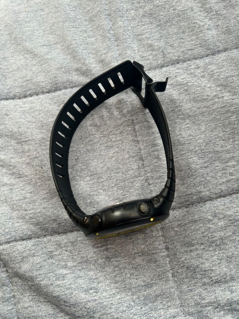 最終値下げSUUNTO 75周年アニバーサリーグリーン　デジタル時計