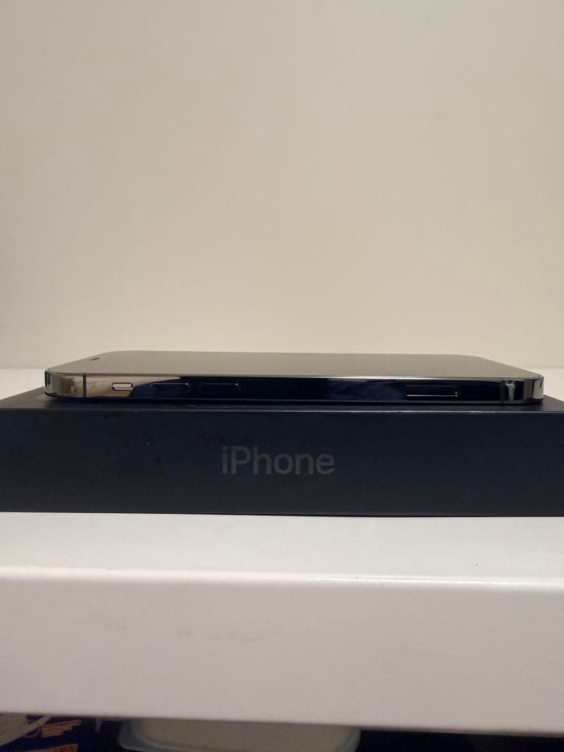 【美品】Apple iPhone 12 Pro グラファイト　本体　256GB