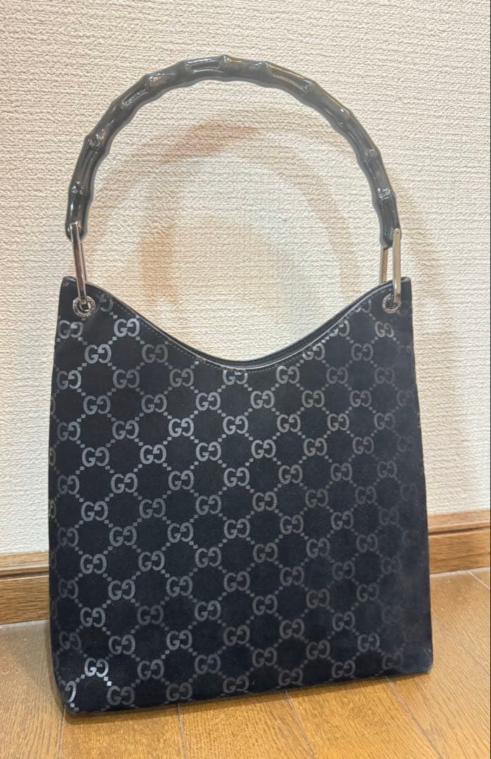 GUCCI ブラック スエード ショルダーバッグバンブー