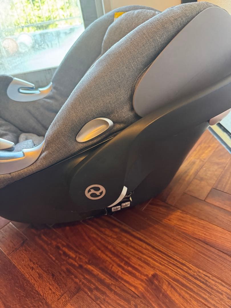 cybex atonQ plusサイベックス エイトンQプラス