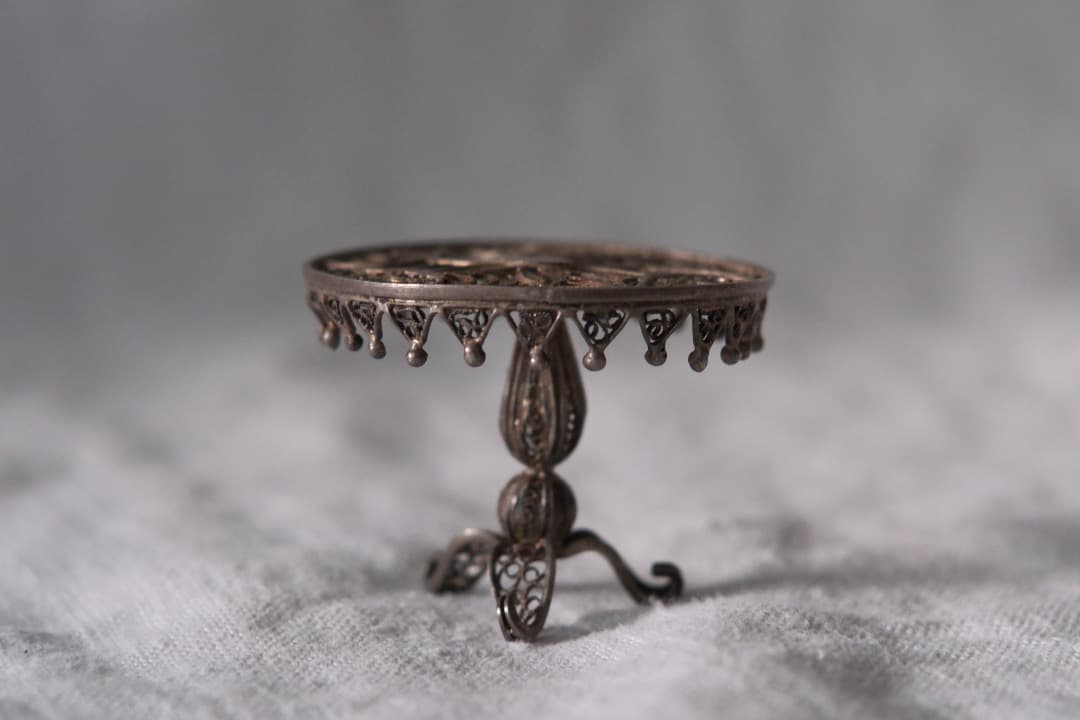 【Holiday Sale】イギリスアンティーク｜フィリグリーのテーブル