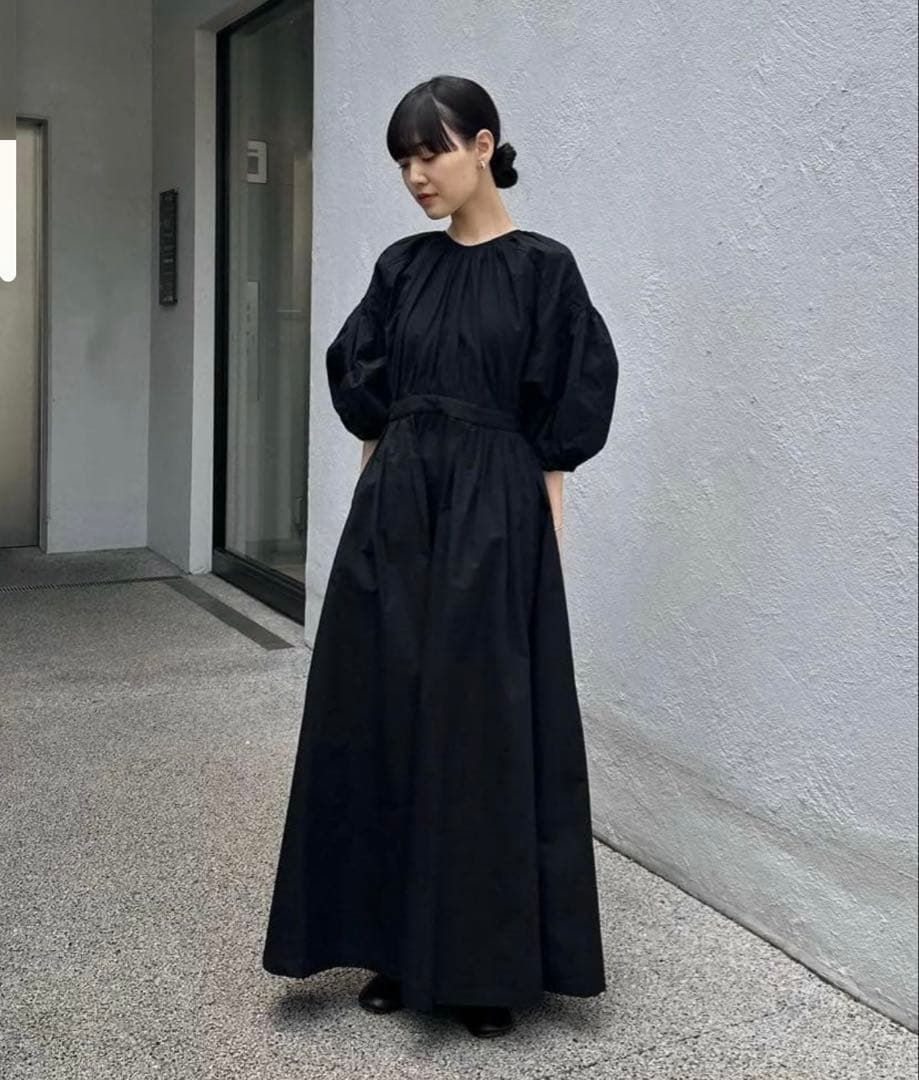 【美品】クラネ BACK SCHOEN GATHER ONEPIECE