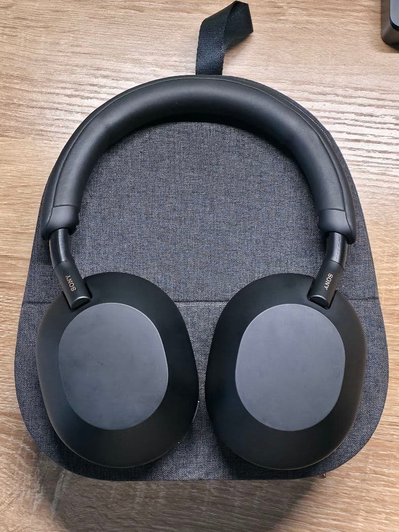 SONY WH-1000XM5 ブラック ワイヤレスヘッドホン