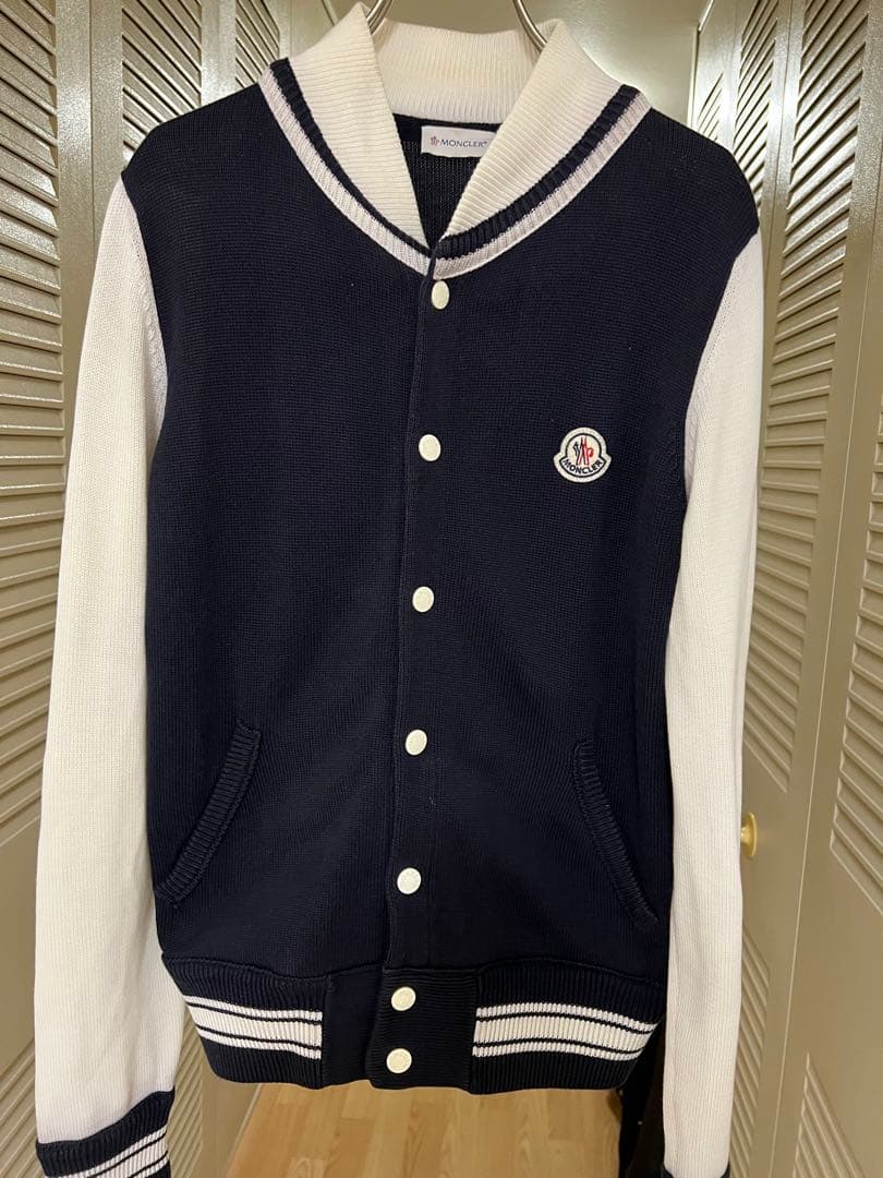 三連休限定最安値！良品】モンクレール バーシティジャケット風カーディガン S