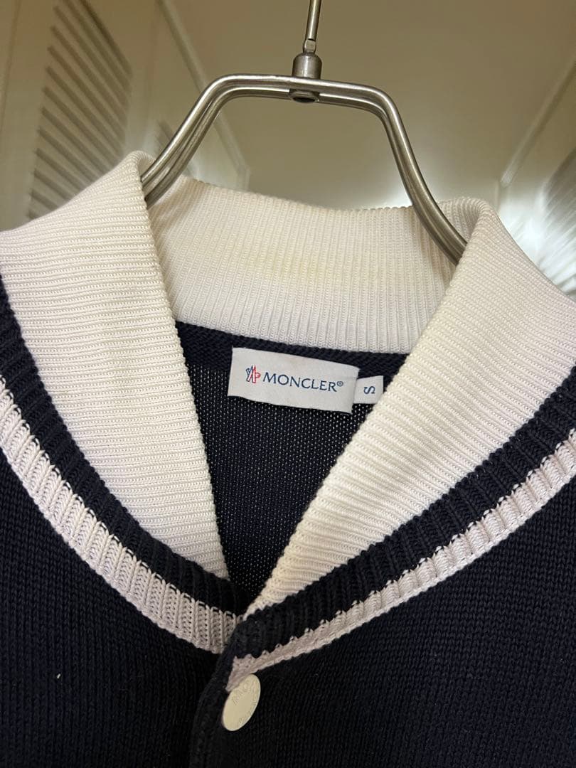 三連休限定最安値！良品】モンクレール バーシティジャケット風カーディガン S