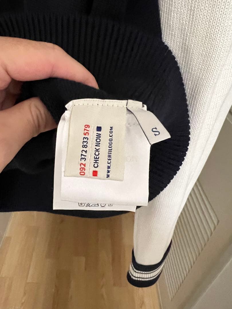 三連休限定最安値！良品】モンクレール バーシティジャケット風カーディガン S