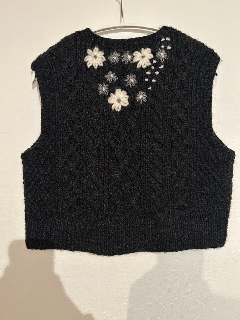 ＜Pheeta＞Clara フラワー ニットベスト/014C―HN1