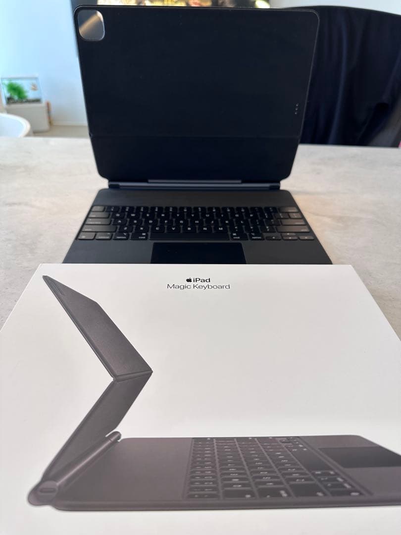 iPad Pro 用　Magic Keyboard 12.9 inch