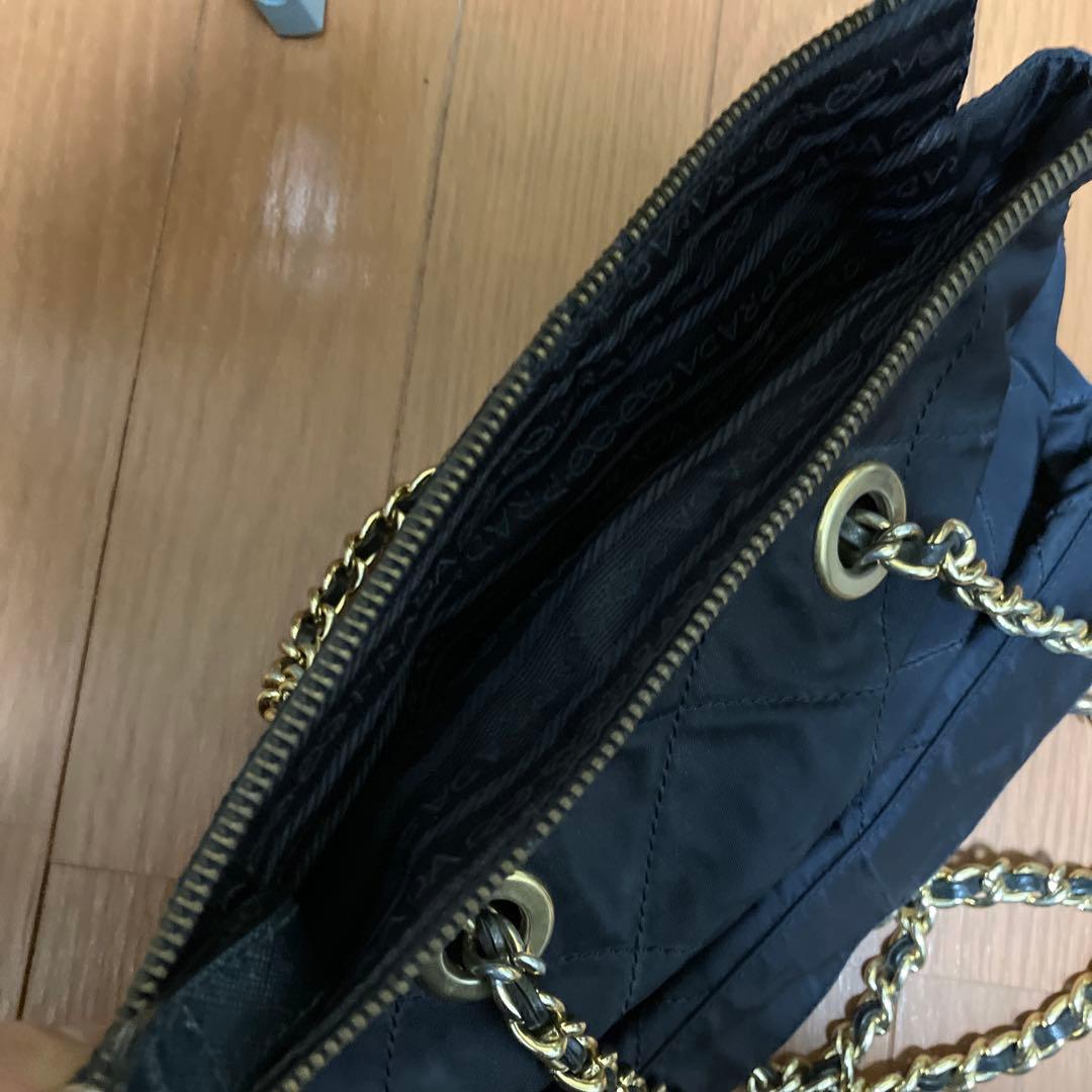 PRADA キルティングナイロンバッグ ブラック