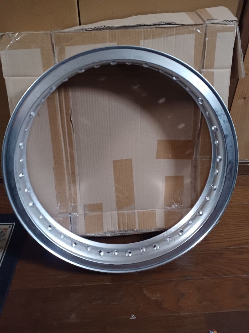 H2.50×18　アルミHリム　ホイール