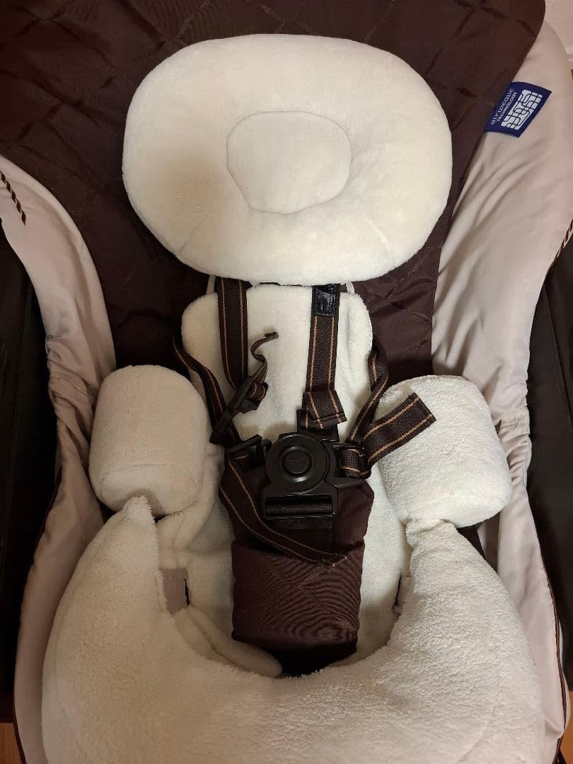 Combi ネムリラ AUTO SWING BEDi Plus エアウィーブ