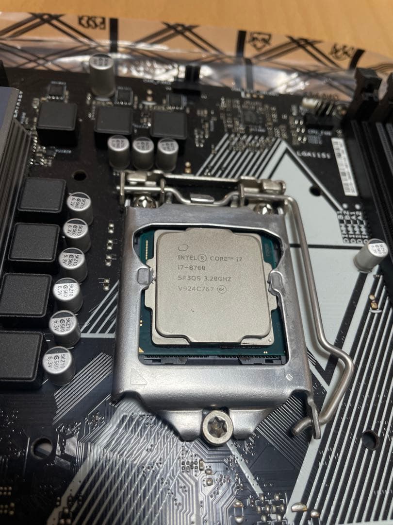 Intel i7-8700とASUS PRIME B365-PLUS