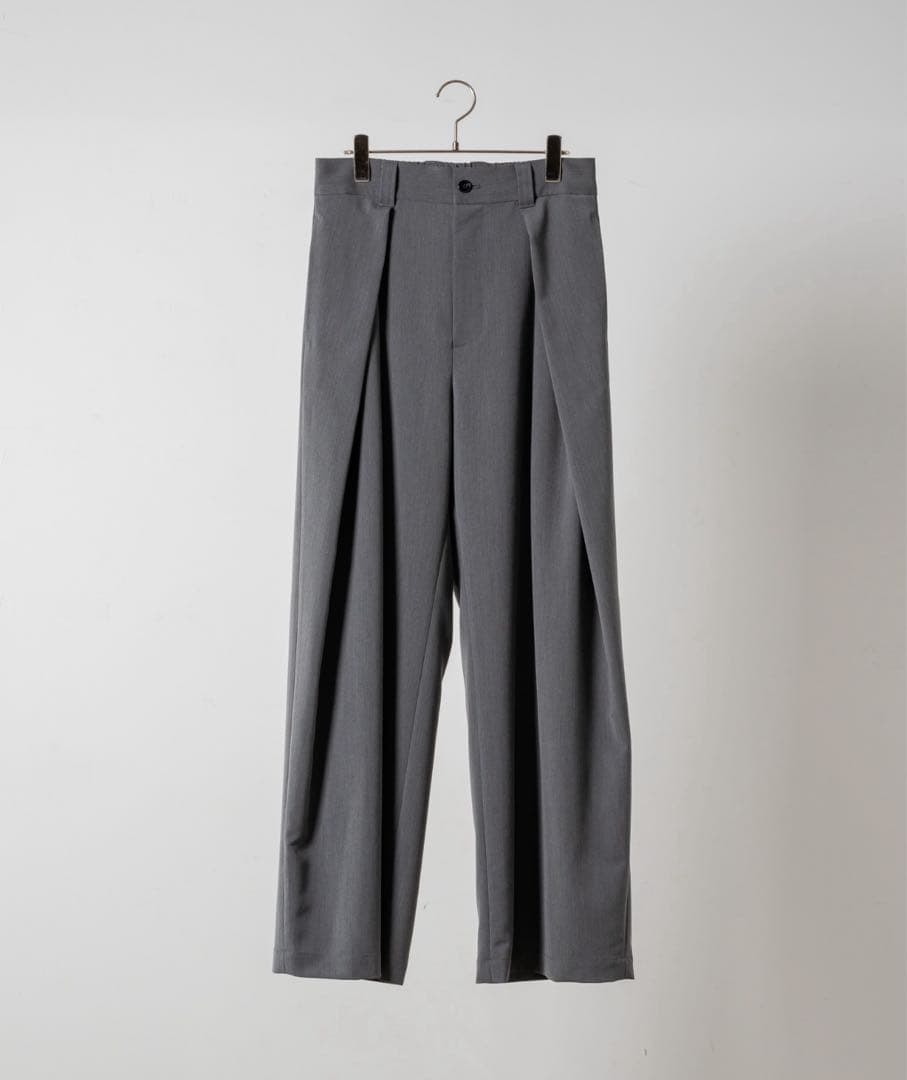 【未使用品】soerte グレースラックス　サイズ1