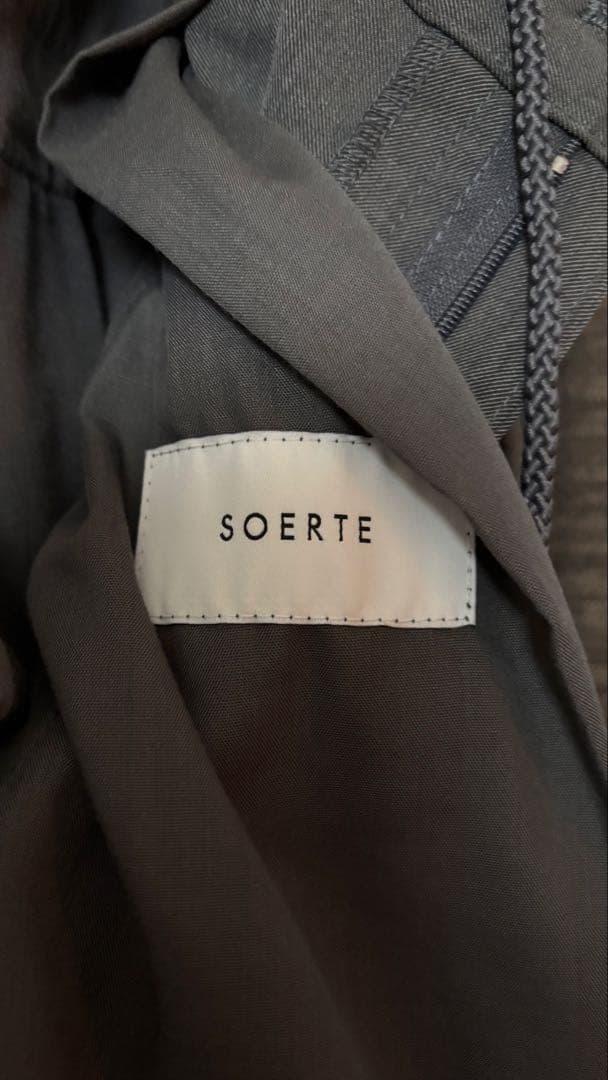 【未使用品】soerte グレースラックス　サイズ1