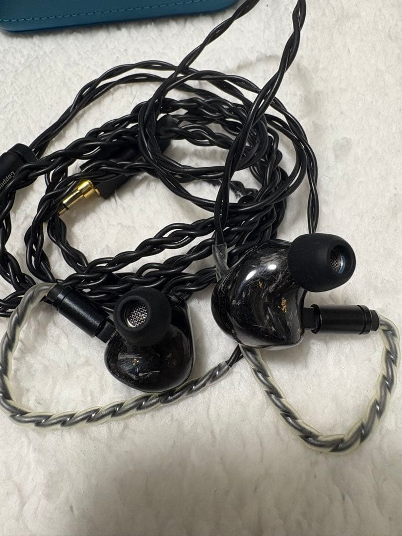 イヤホン Unique Melody Mest MKii