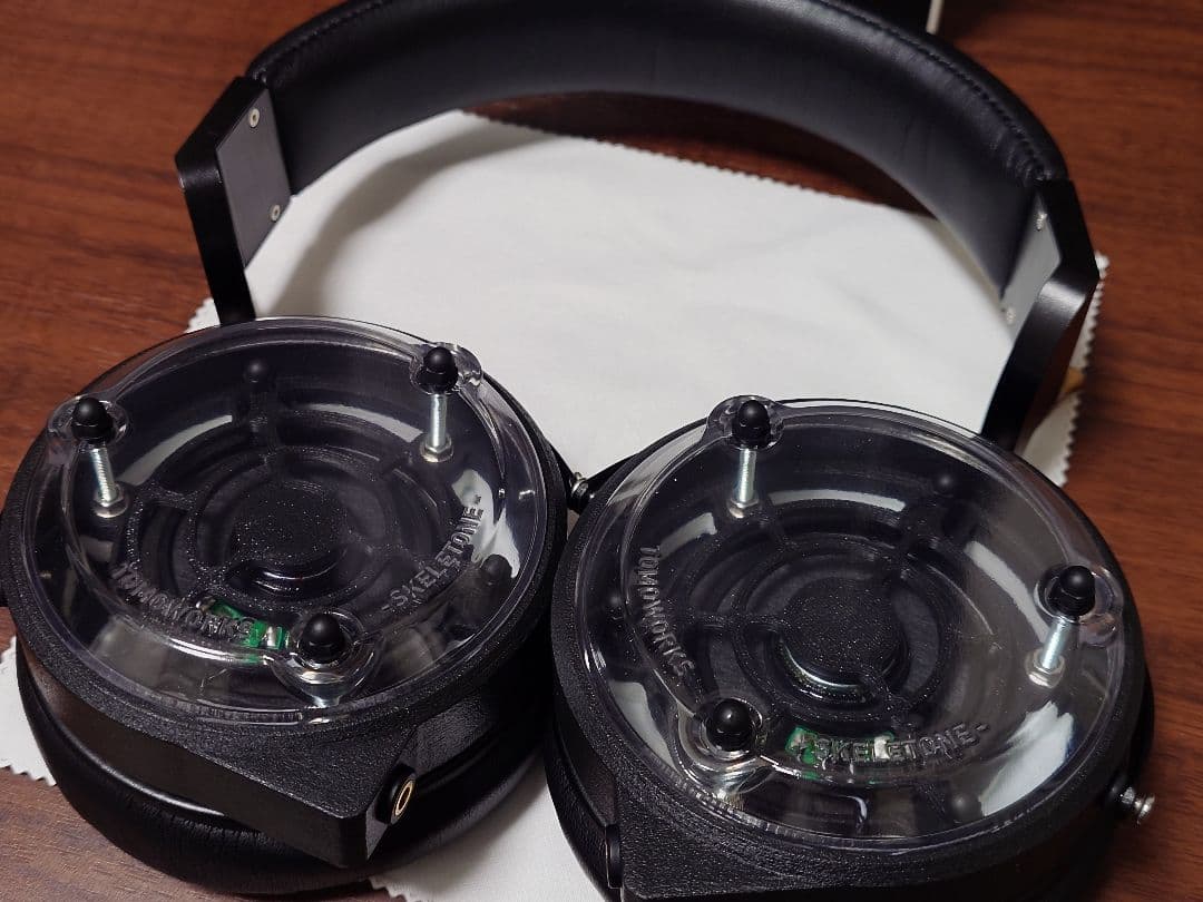 ヘッドホン TOMOWORKS