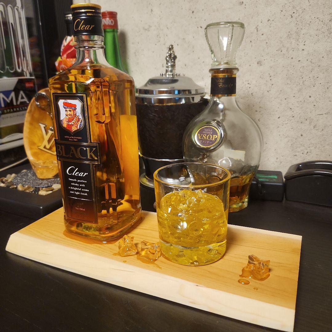 ブラックニッカ　 ウイスキー 700ml ヴィンテージグラス　レジンアート