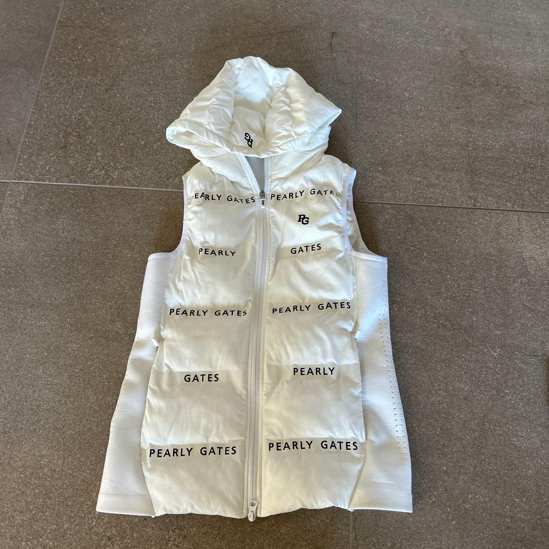 PEARLY GATES パーリーゲイツ　フード付き中綿ベスト♪