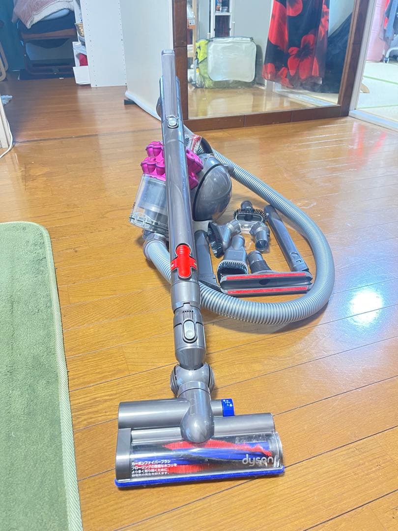 dyson ＤＣ63 掃除機 本体
