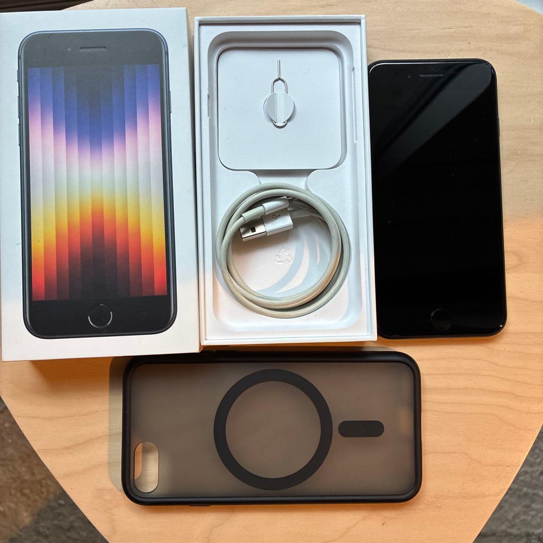 iPhone SE 第3世代 ミッドナイト 128GB ケース+ガラスフィルム付