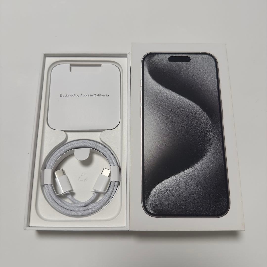 Apple iPhone 15Pro シルバー 本体