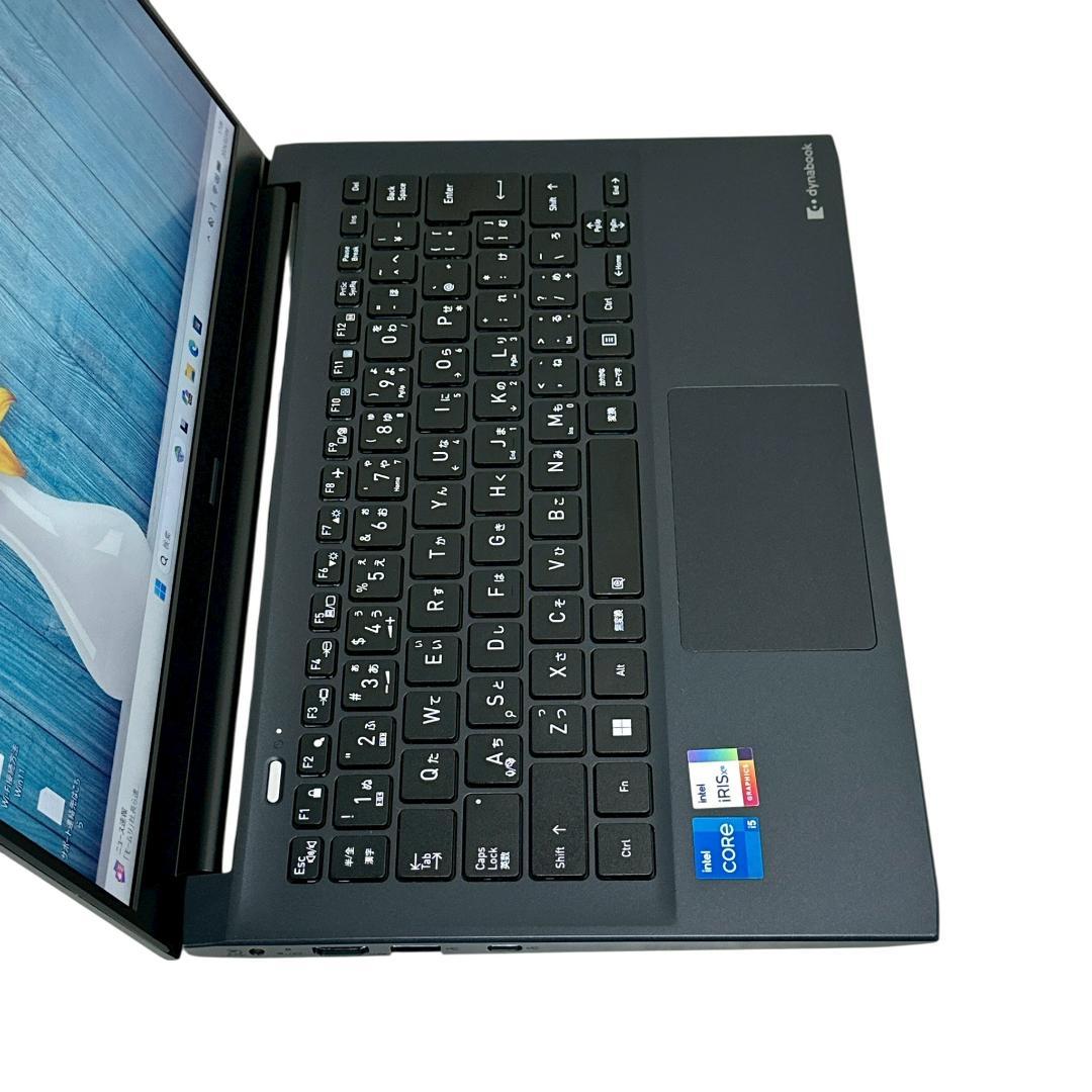 【極美品】東芝　2023年製 i5 16GB 256G ノートパソコン 787