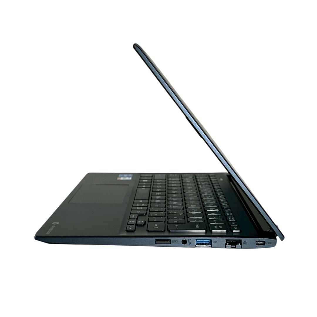 【極美品】東芝　2023年製 i5 16GB 256G ノートパソコン 787