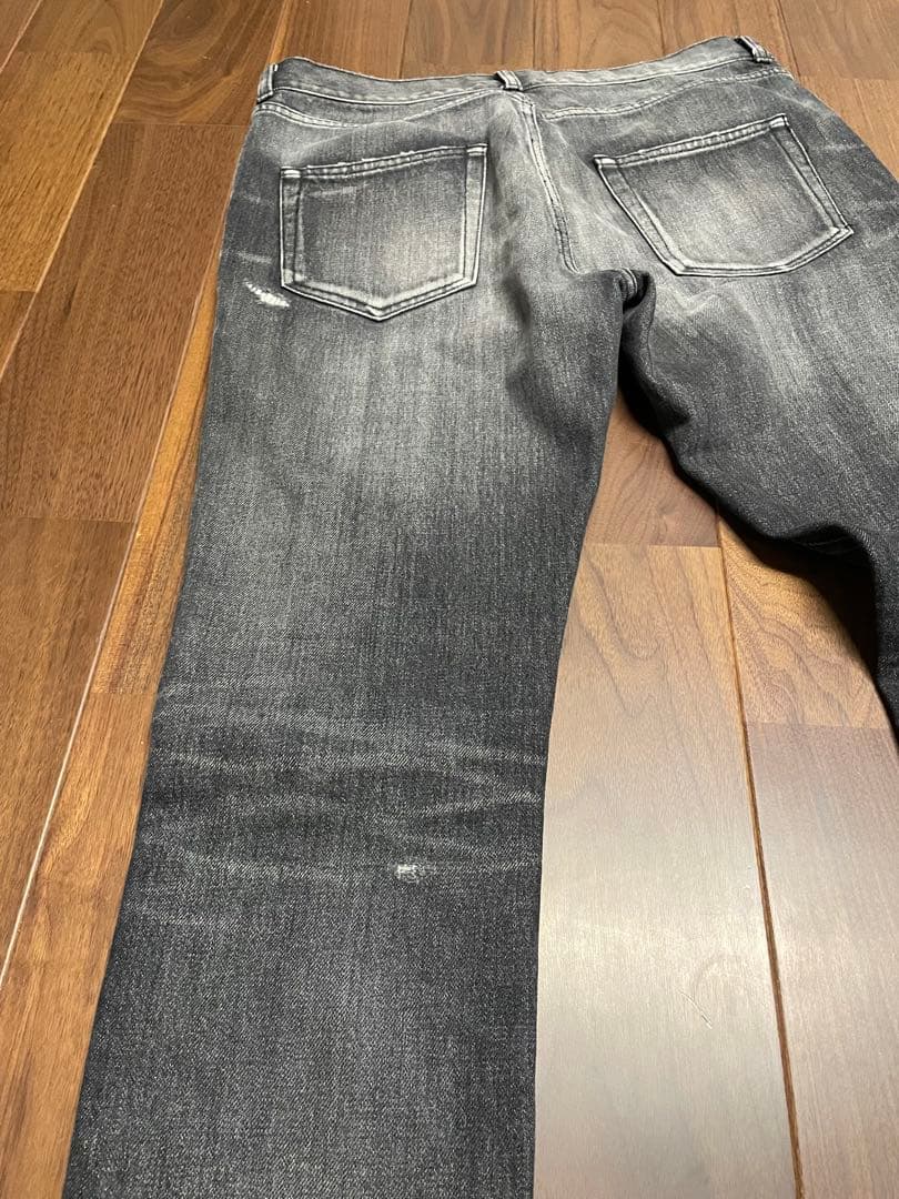 SAINT LAURENT ブラックデニム ダメージ加工