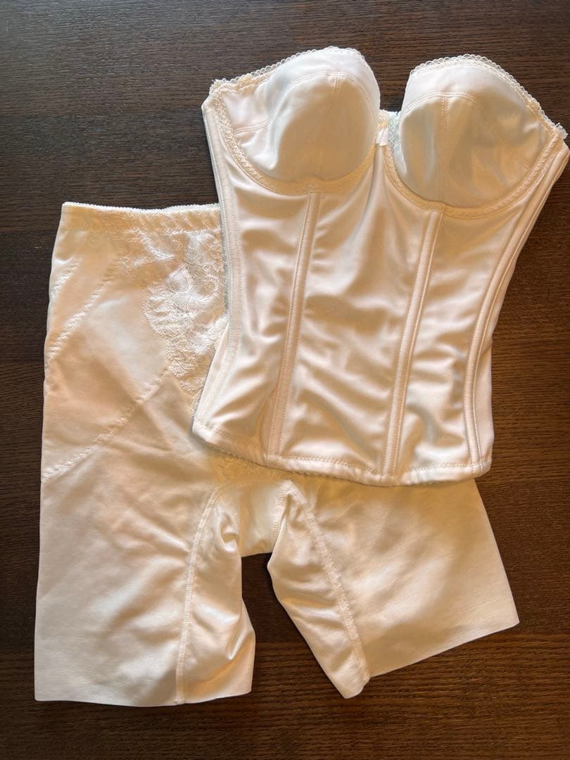 【今日寝坊しました 】ソワ・ドゥ・マリエ ブライダルインナー　D65 M