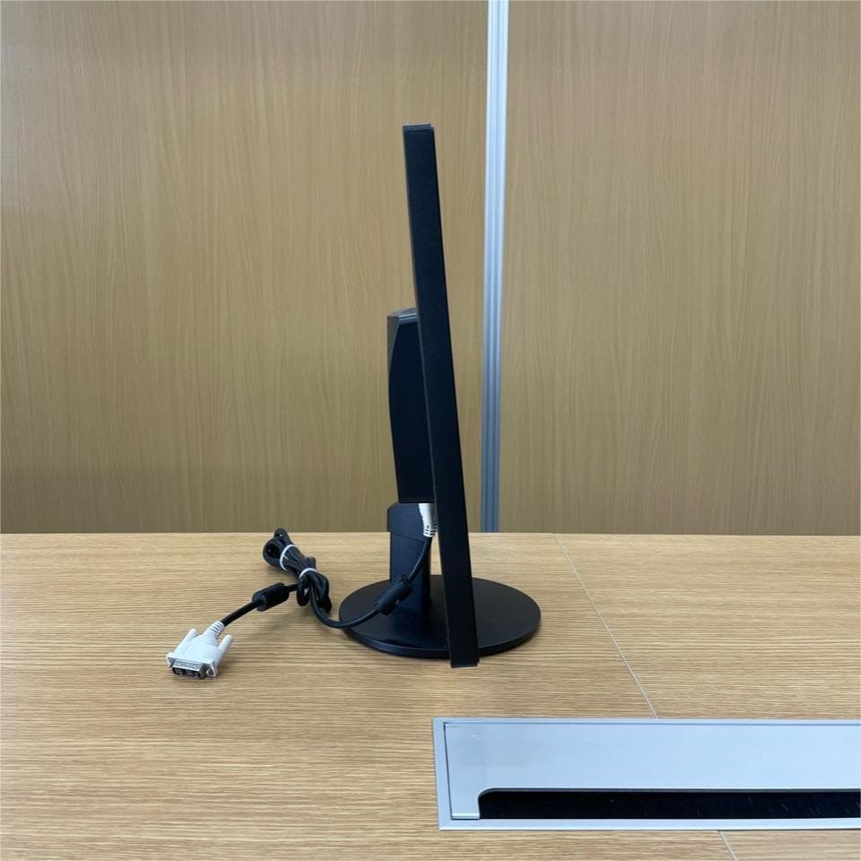 D556/PX BIOS最新 Win11Pro WIFI モニタ付き　#05