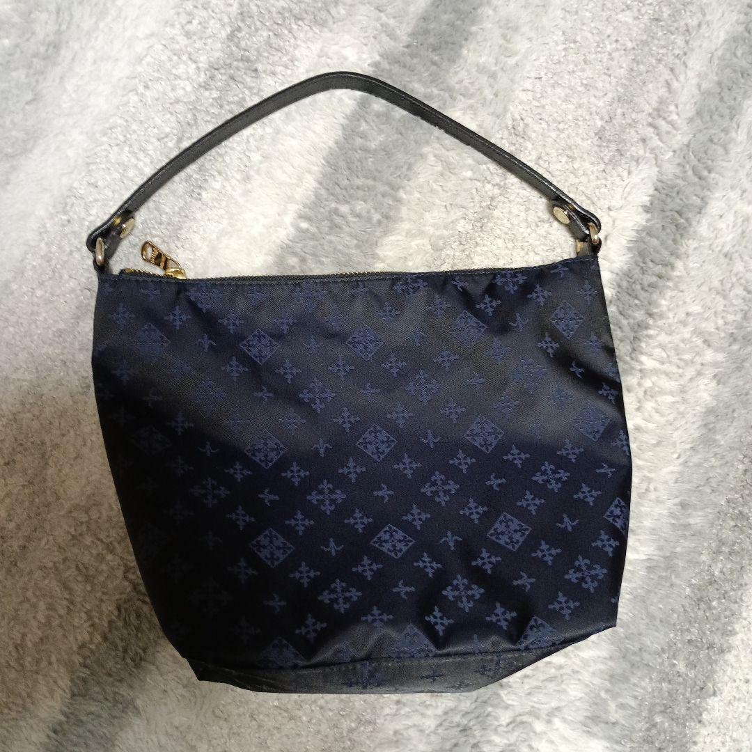 美品　russet　モノグラムナイロンシンプルショルダーバッグ　ネイビー