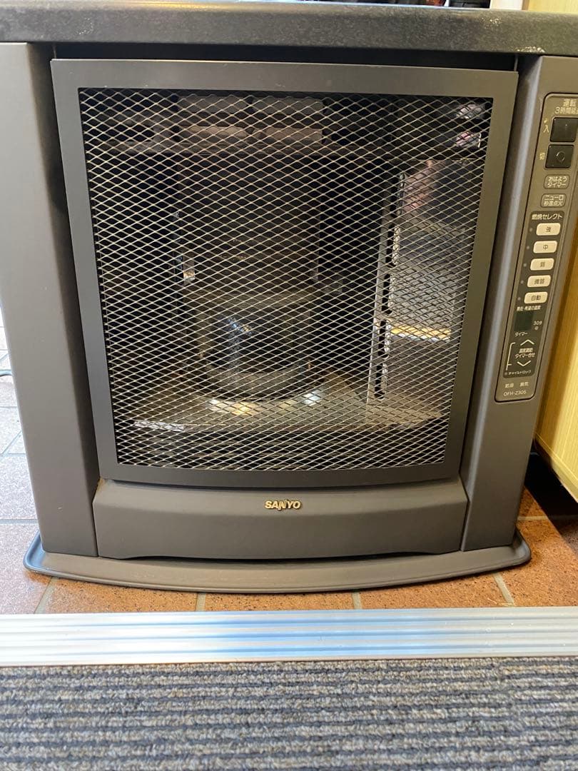 サンヨ➖石油フレアヒーター　OFH-Z305