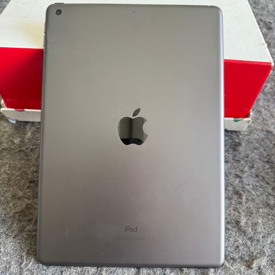 I8激安早い者勝ち✨　iPad7 第7世代 32GB wifiモデル