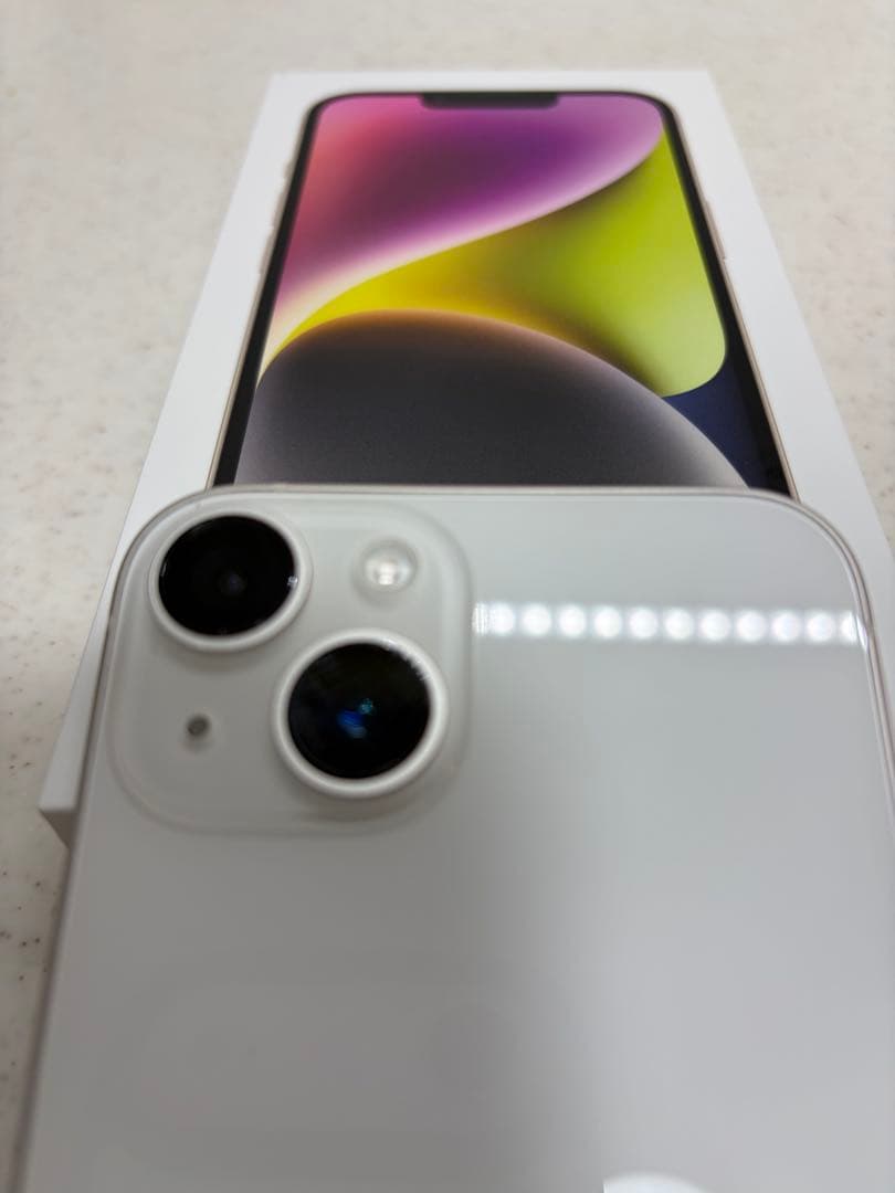 Apple iPhone 14ホワイト　128 本体 元箱付き