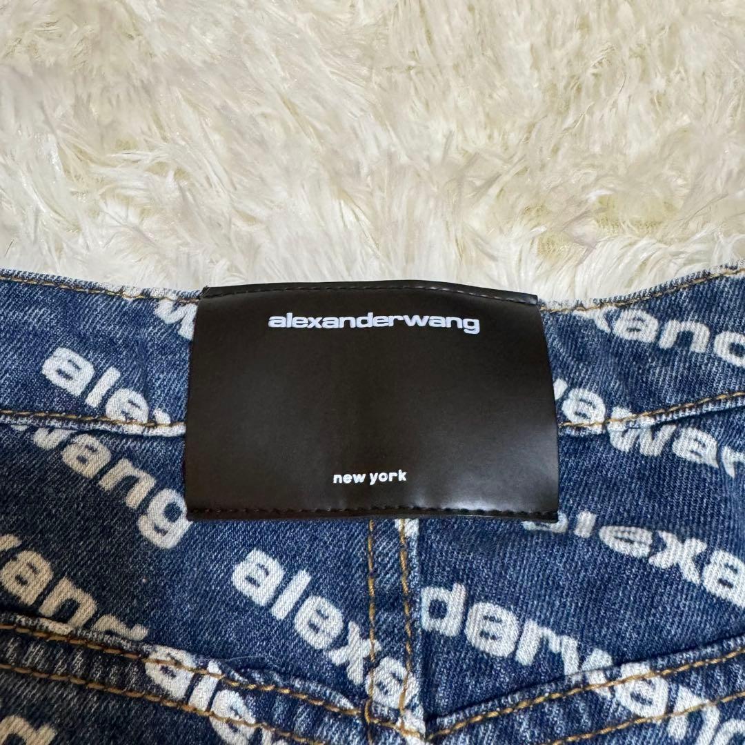 alexander wangズボン　ショートパンツ　ボトムス　デニム　ローマ字