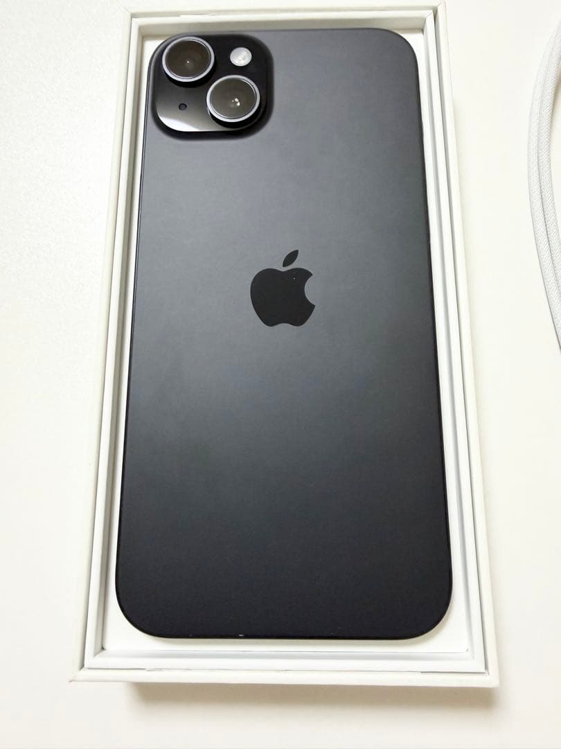 iPhone 15 plus 128GBブラック