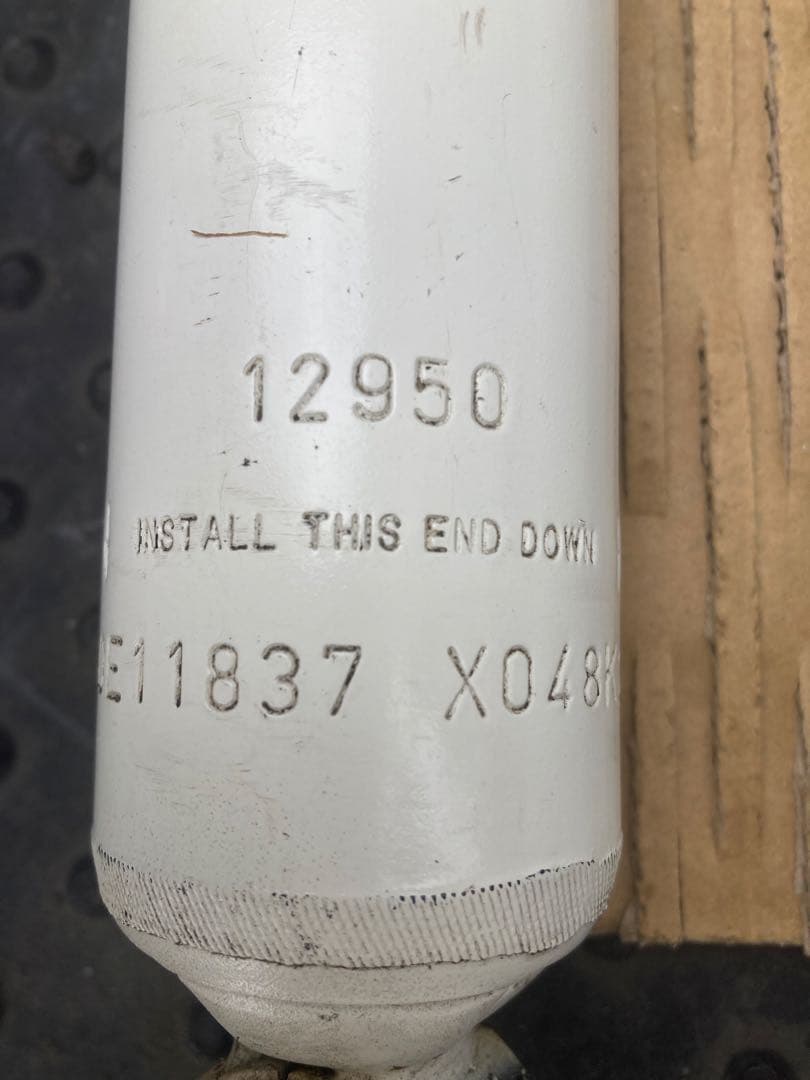 プロコンプ　ES1000 超ロングショック　jb74 4インチ　ジムニー