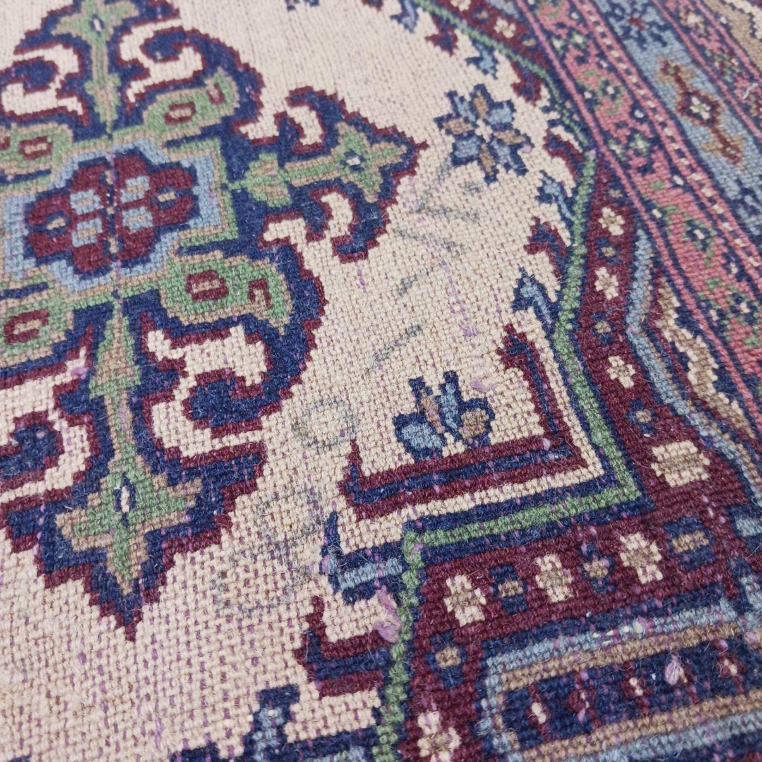 Y3202 パキスタン絨毯 ウール 手織り 180×128㎝