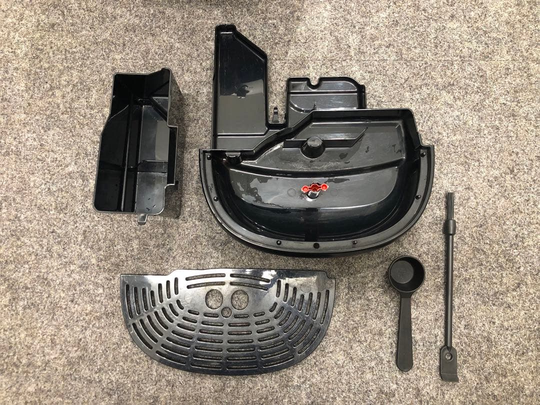 デロンギ　全自動コーヒーマシン　ESAM1000SJ