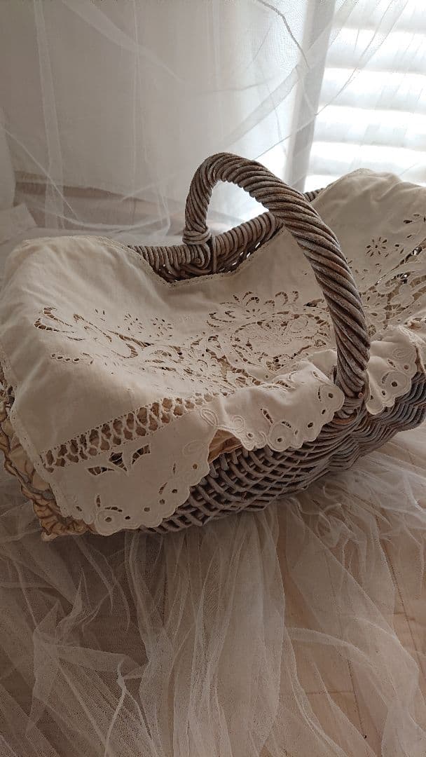 アンティーククロス ２枚付きの Koboバスケット シャビー