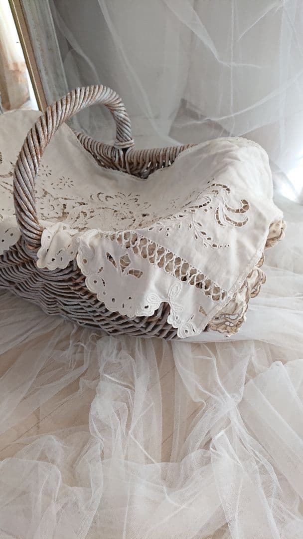 アンティーククロス ２枚付きの Koboバスケット シャビー